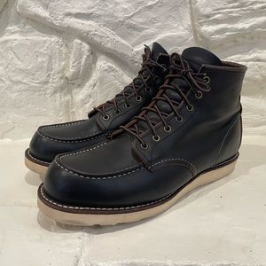 Men’s Red Wing black Moc